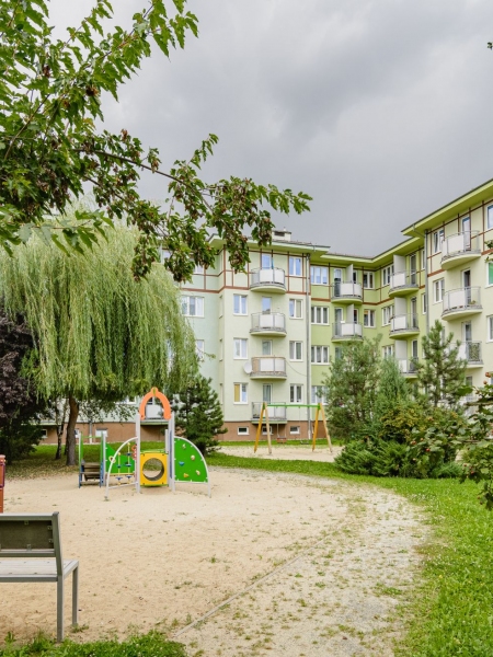 Leśnica <br> ul. Brzezińska 13-43