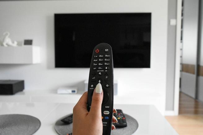 Zmiana standardu nadawania sygnału kanałów telewizji publicznej w Polsce